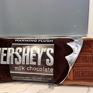 New Hershey's Milk Chocolate Warming Plush Pillow‎
